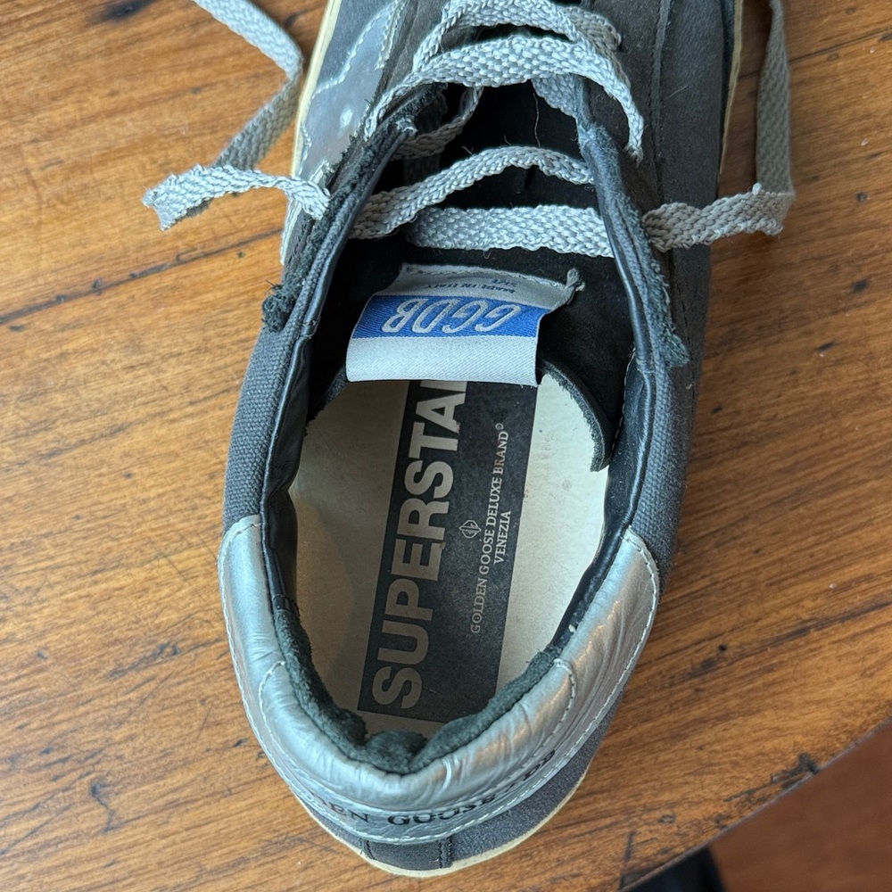Authentic Golden Goose Black and Silver Sneakers like new - Picture 5 of 9